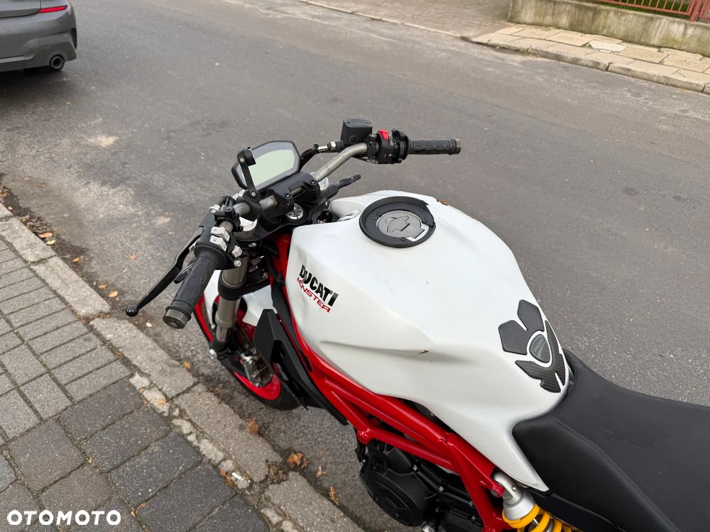 Ducati Monster - 9