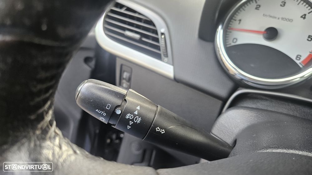 Peugeot 207 70 HDi FAP Filou - 20