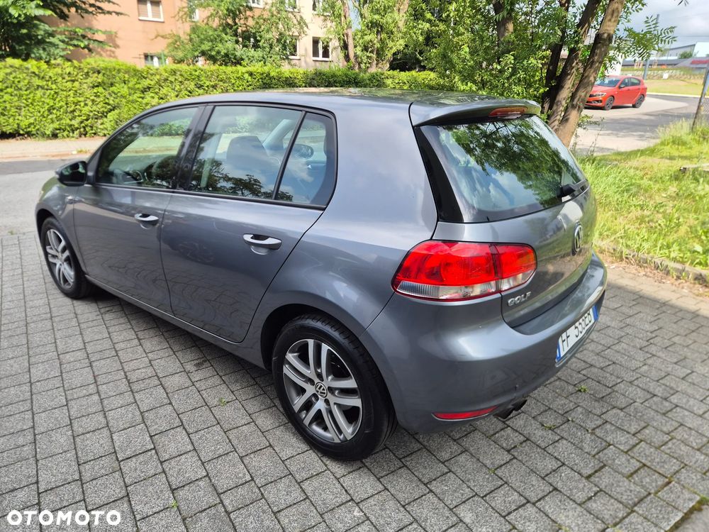 Volkswagen Golf 2.0 TDI DPF Comfortline - 4