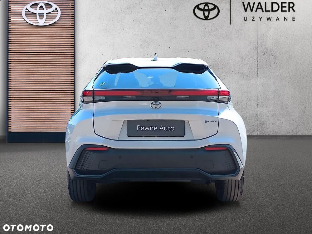 Toyota C-Hr 2025 photo 4