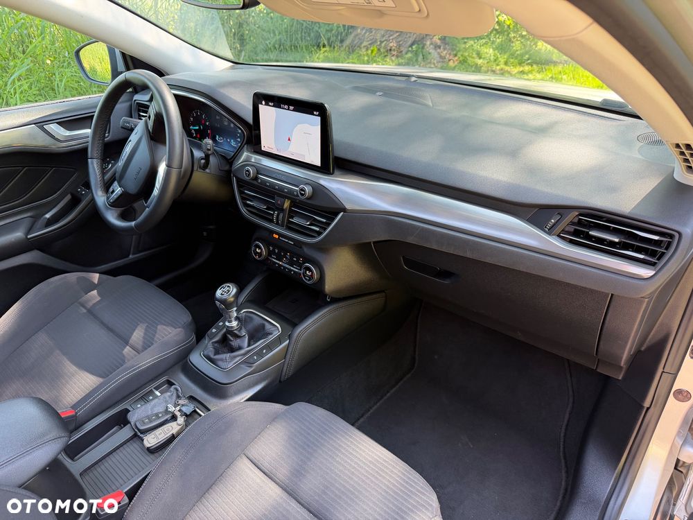 Ford Focus 1.0 EcoBoost STart-Stopp-System TITANIUM X - 12