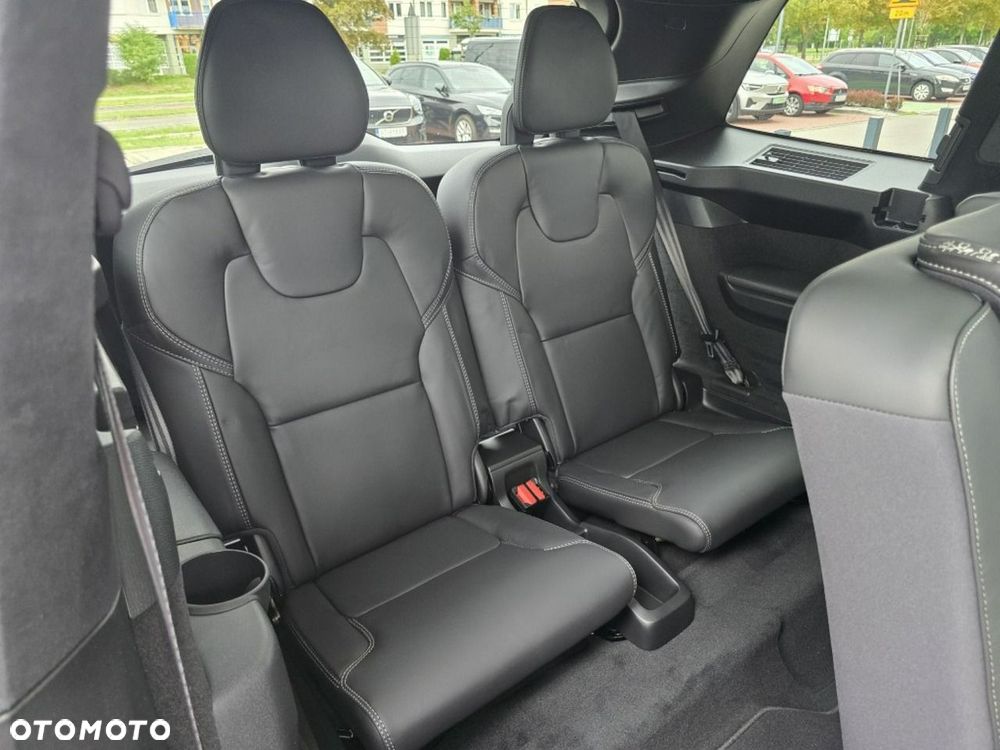 Volvo XC 90 T8 AWD Plug-In Hybrid Ultra Black Edition 7os - 21