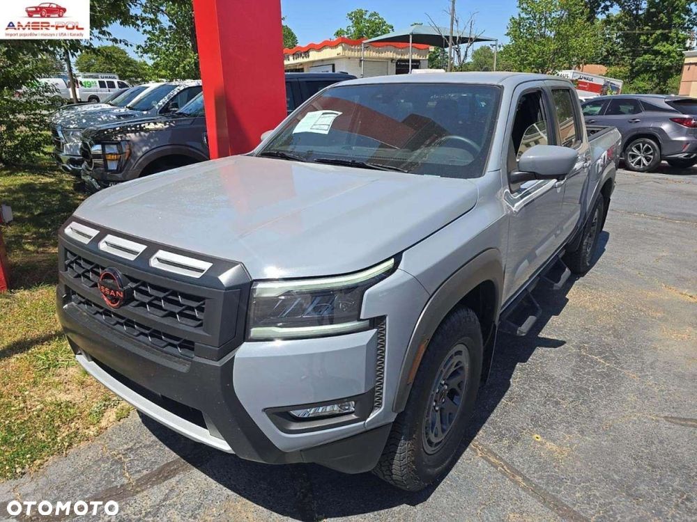 Nissan Frontier - 1