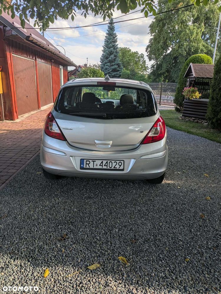 Opel Corsa - 4