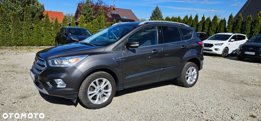 Ford Kuga 2.0 TDCi 2x4 Titanium - 13