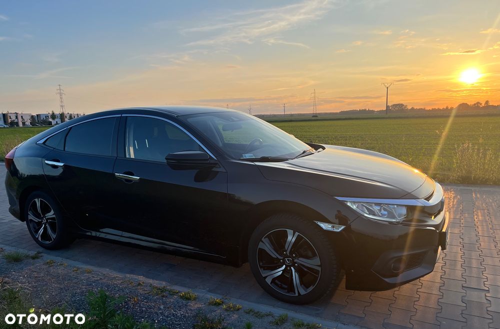 Honda Civic 1.5 T Elegance - 8
