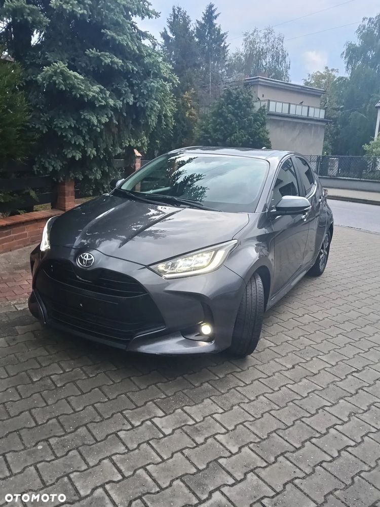 Toyota Yaris 1.0 Premium - 1