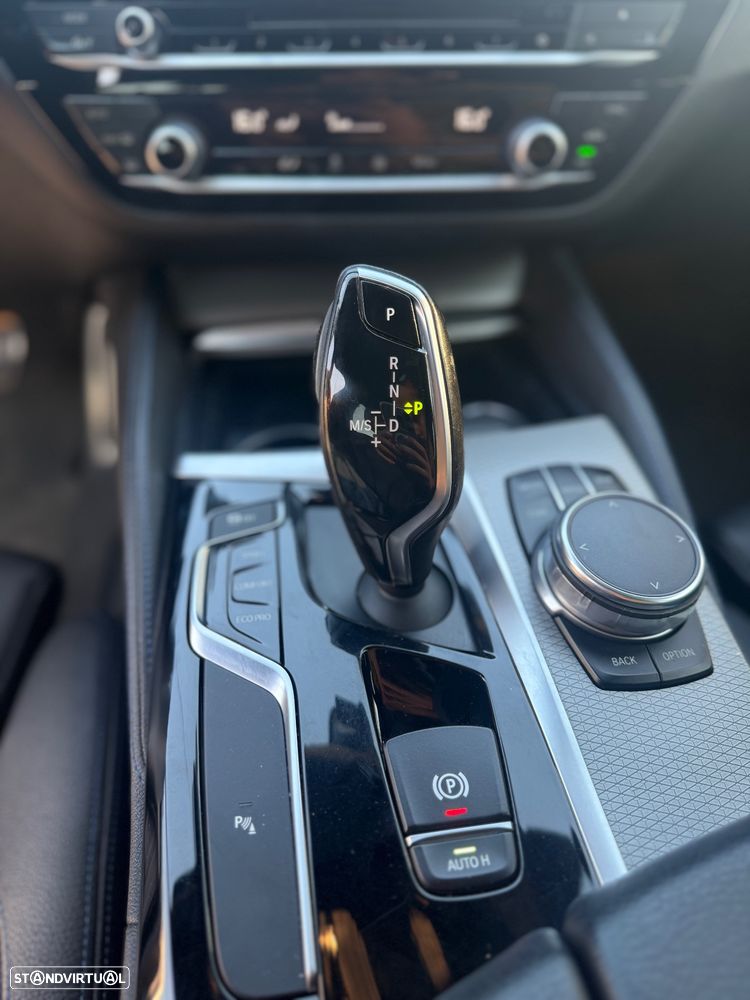 BMW 520 d Pack M Auto - 27