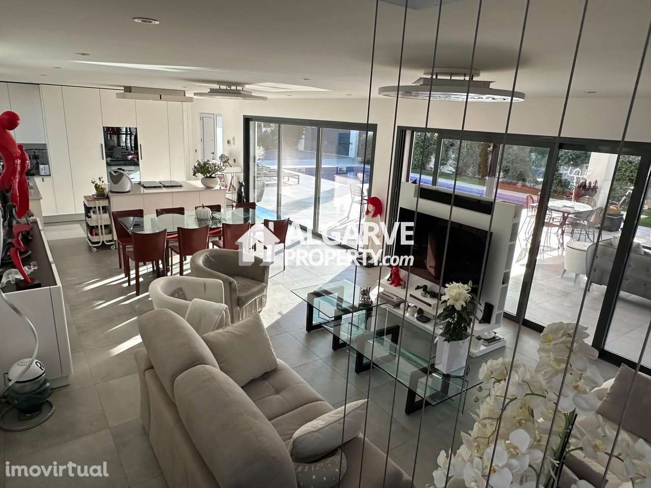 Moradia T3 de Luxo em zona calma e residencial perto da praia em Alcan - Grande imagem: 3/26