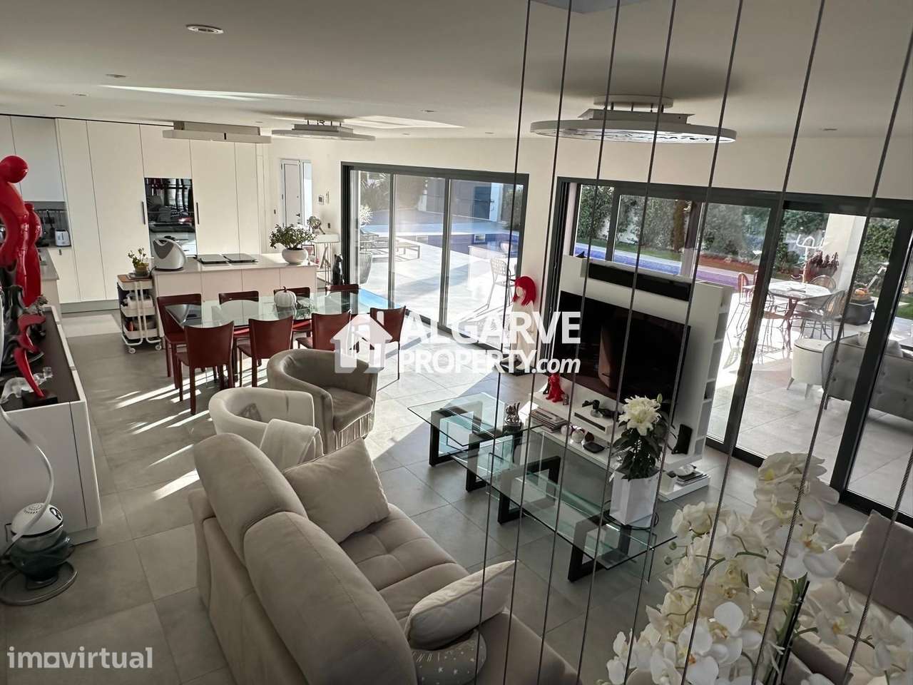 Moradia T3 de Luxo em zona calma e residencial perto da praia em Alcan - Grande imagem: 3/26