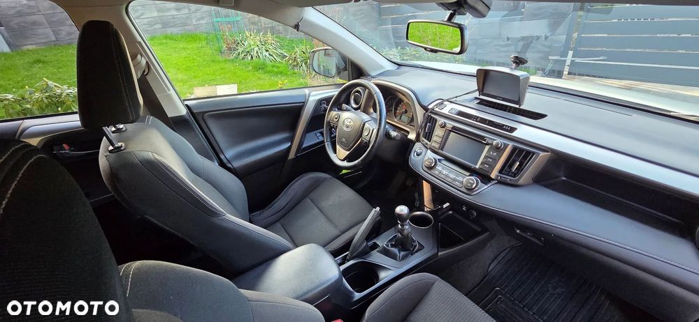 Toyota RAV4 2.0 D-4D 4x4 - 15