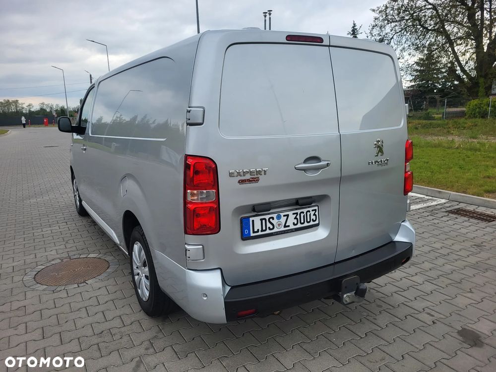 Peugeot Expert - 8