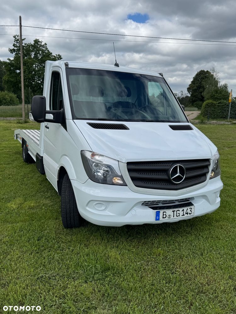 Mercedes-Benz Sprinter - 2
