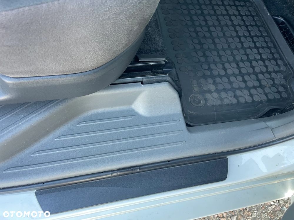 Toyota Prius+ 1.8 HSD Premium - 24