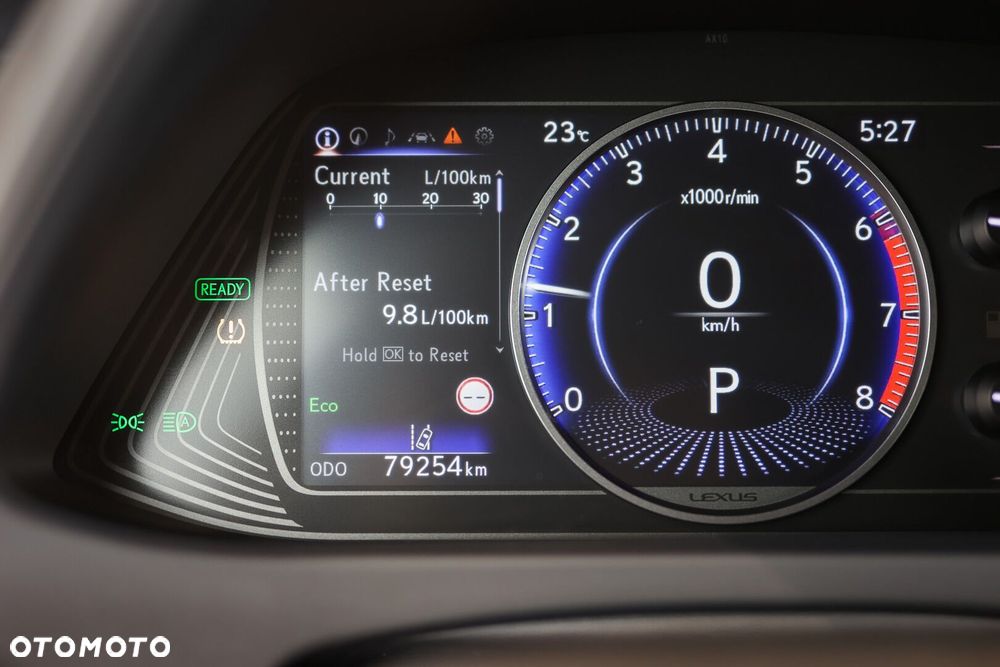 Lexus UX - 7