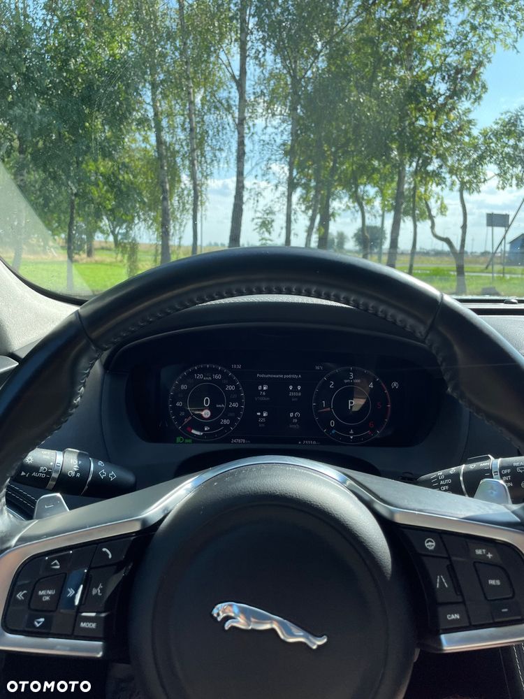 Jaguar F-Pace 2.0 i4D AWD R-Sport - 14