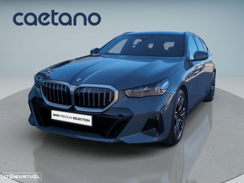 BMW 530 e xDrive Pack Desportivo M - 1