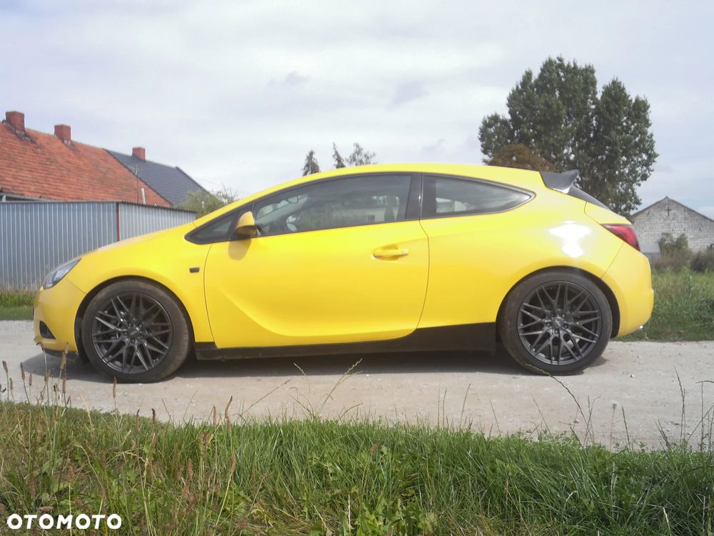 Opel Astra 1.6 T Sport - 2