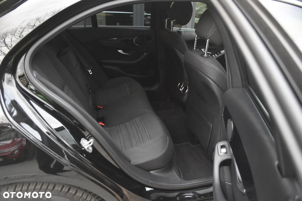 Mercedes-Benz Klasa C 180 Business Edition 9G-TRONIC - 8
