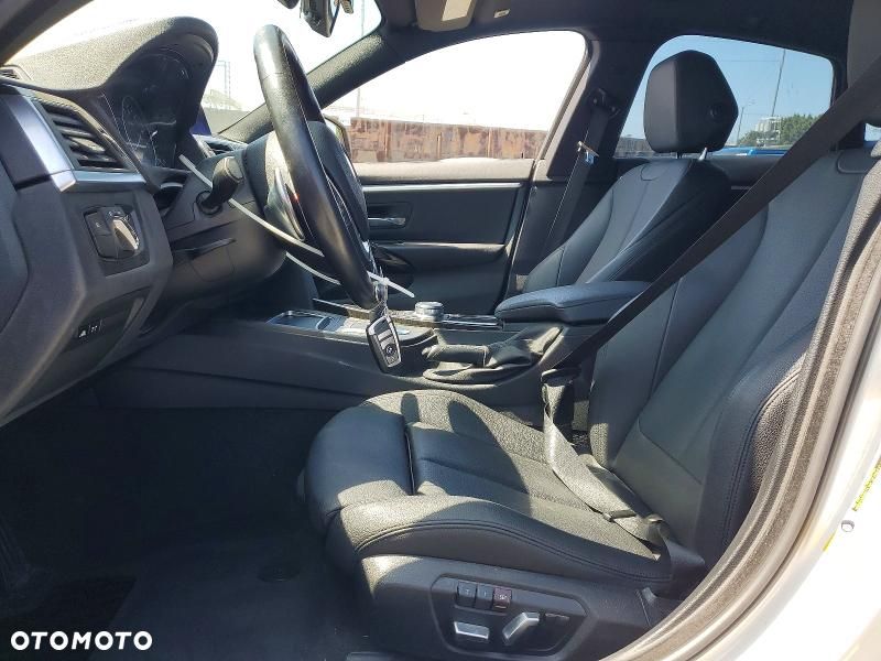 BMW Seria 4 430i Sport-Aut Sport Line - 2