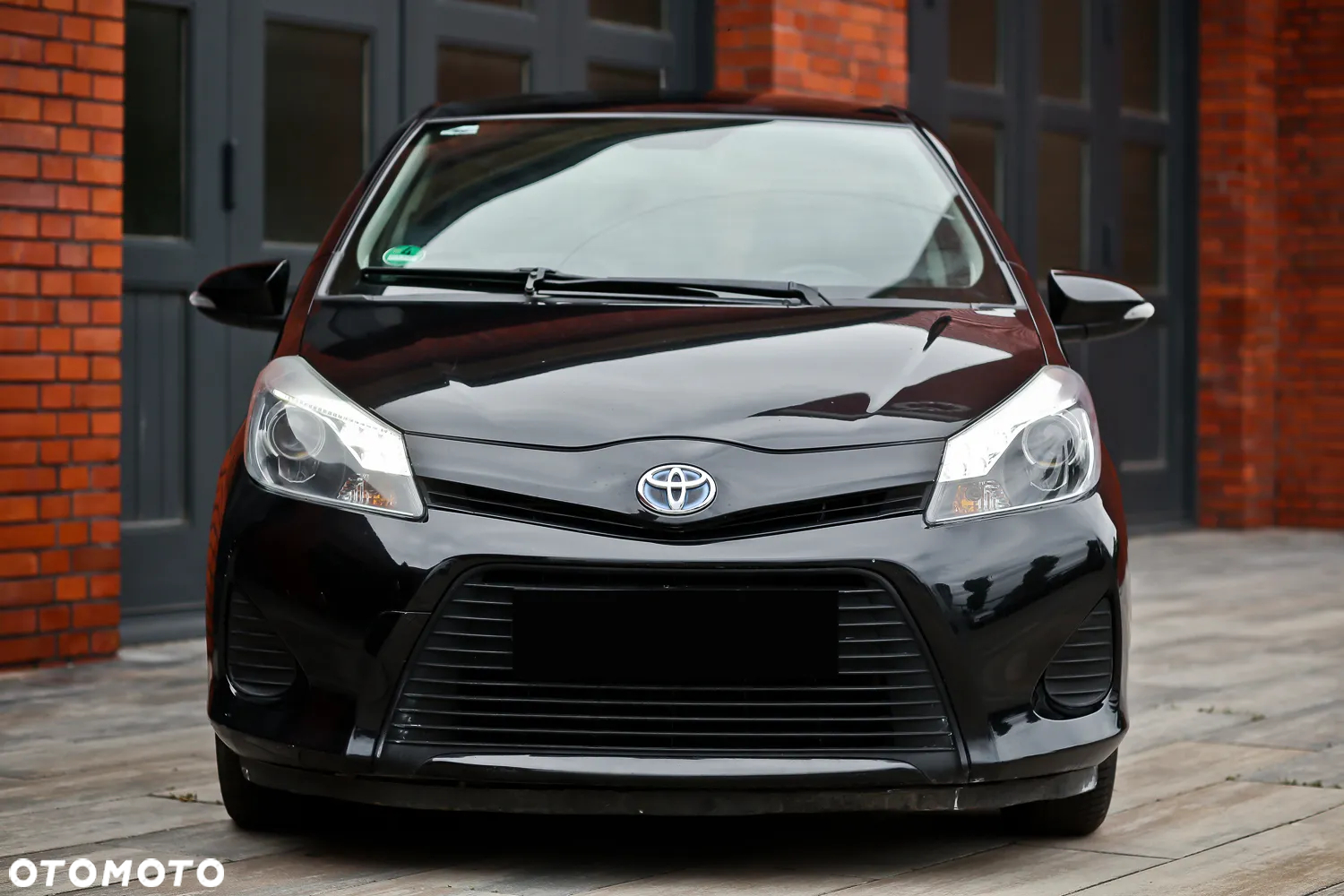 Toyota Yaris ver-hybrid-1-5-vvt--i-comfort - 6