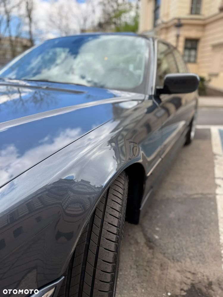 BMW Seria 7 740i - 14