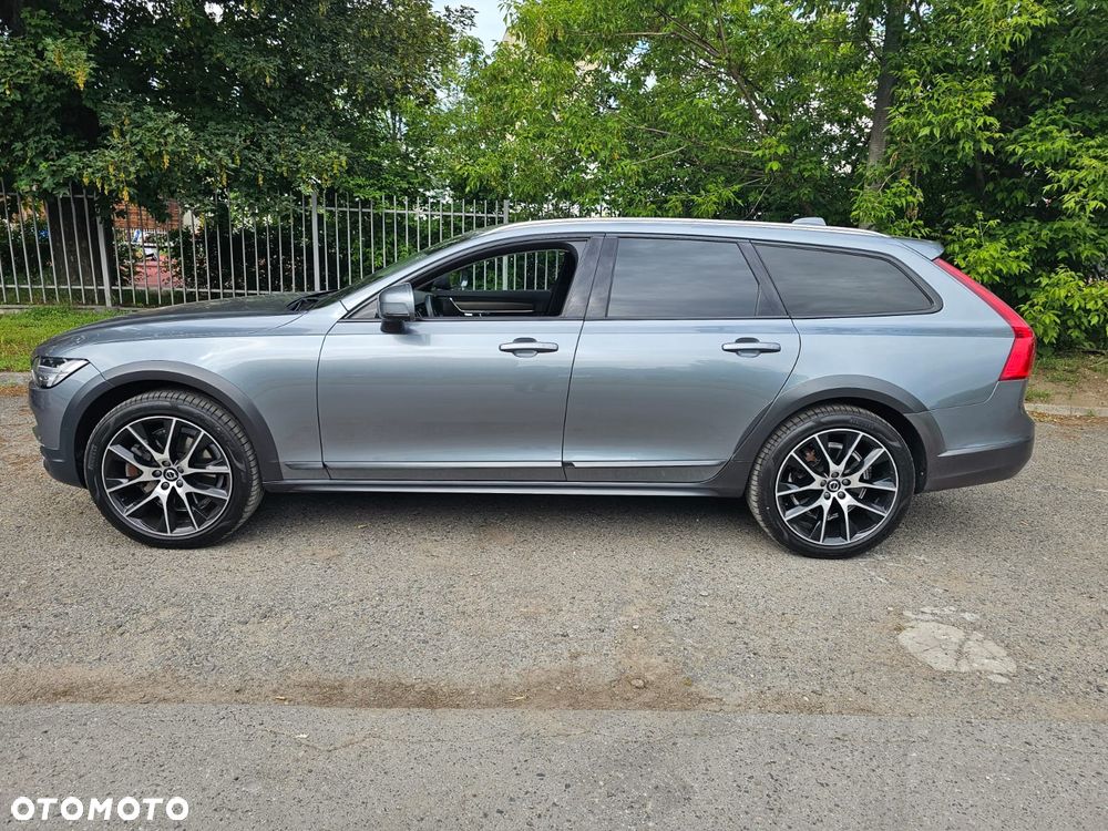Volvo V90 Cross Country T6 AWD Pro - 6