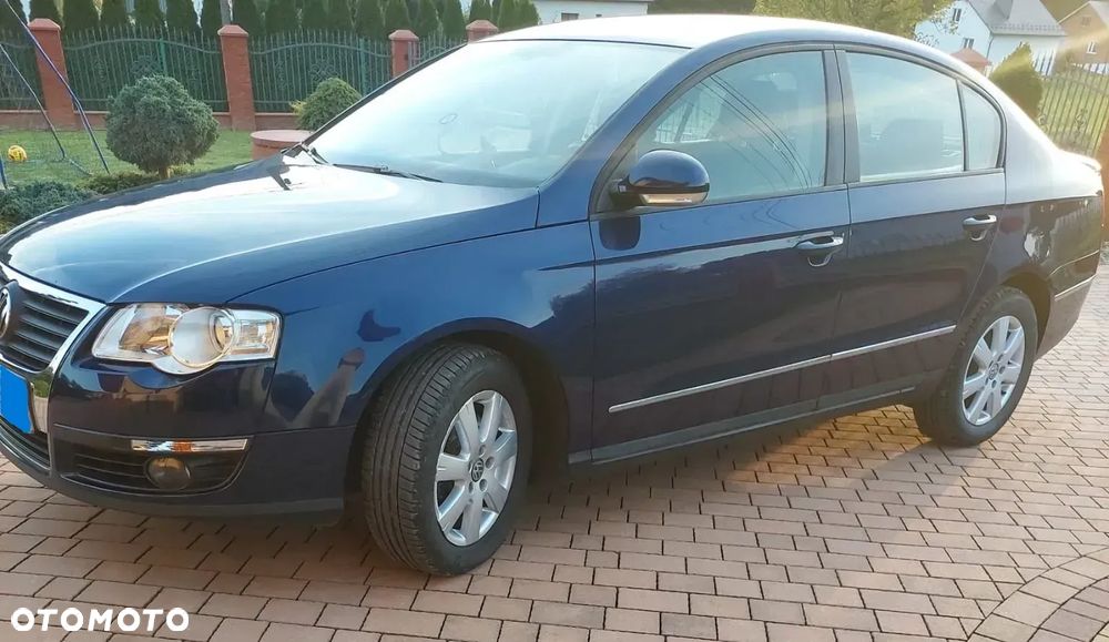 Volkswagen Passat 1.6 Comfortline - 7