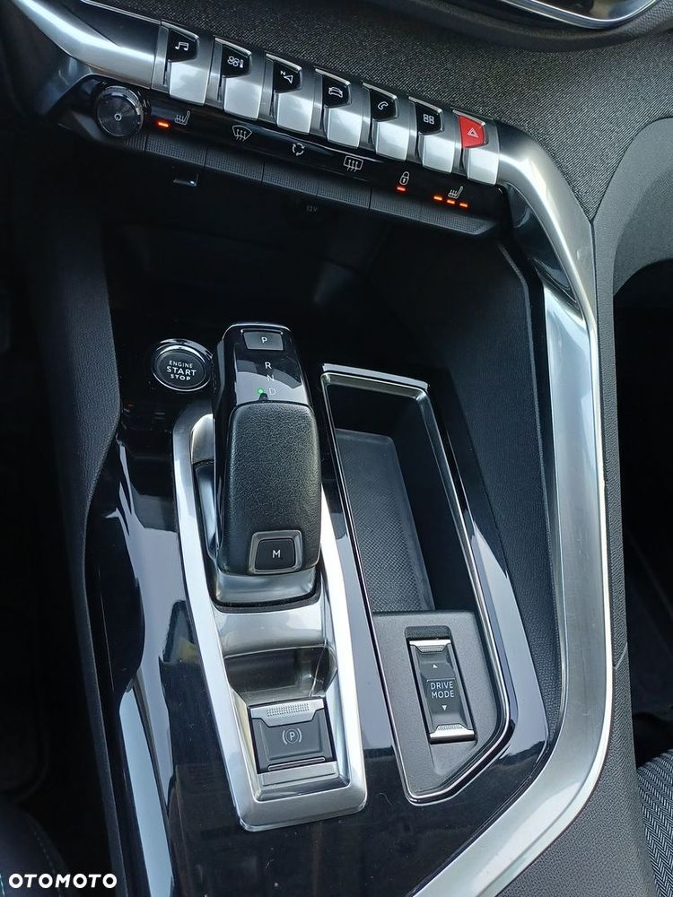 Peugeot 3008 - 16