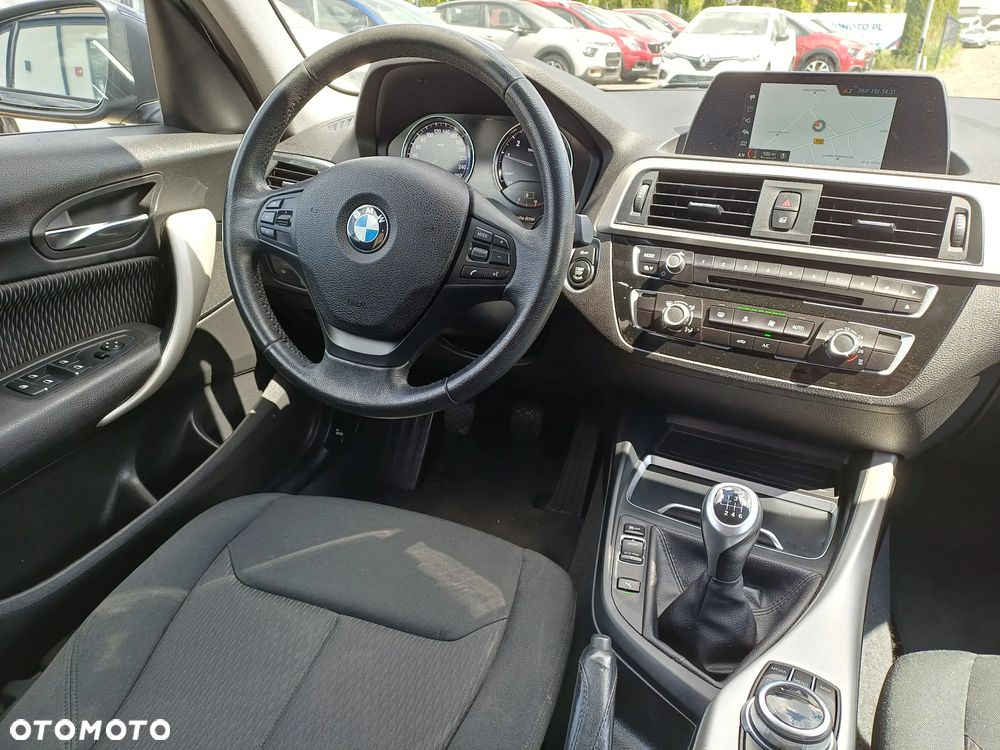 BMW Seria 1 116i Edition Metropolitan - 22