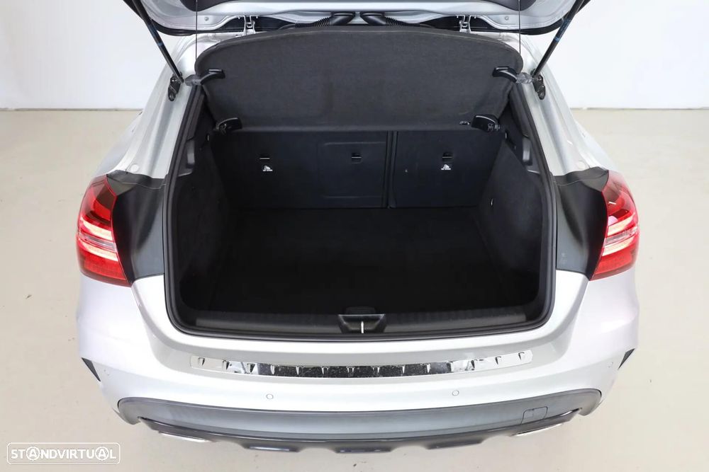 Mercedes-Benz GLA 180 Edition 1 - 17