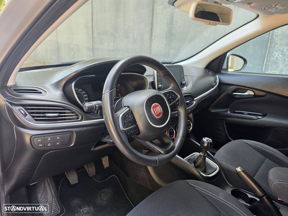 Fiat Tipo Station Wagon 1.6 M-Jet Lounge - 10