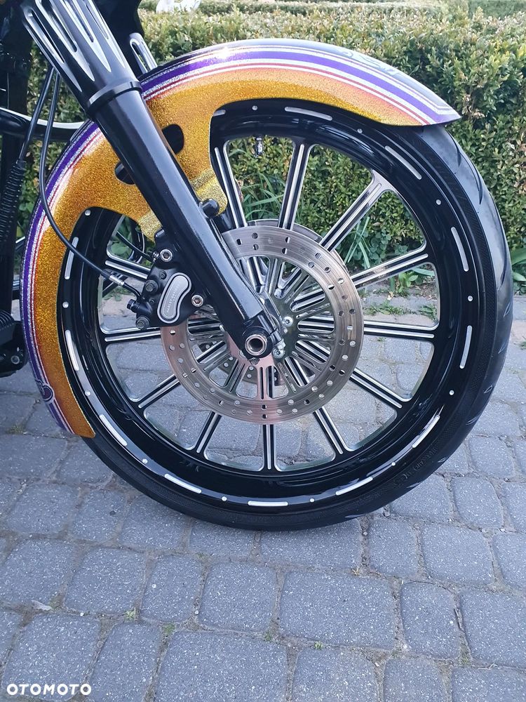 Harley-Davidson FLHTCU Ultra - 7