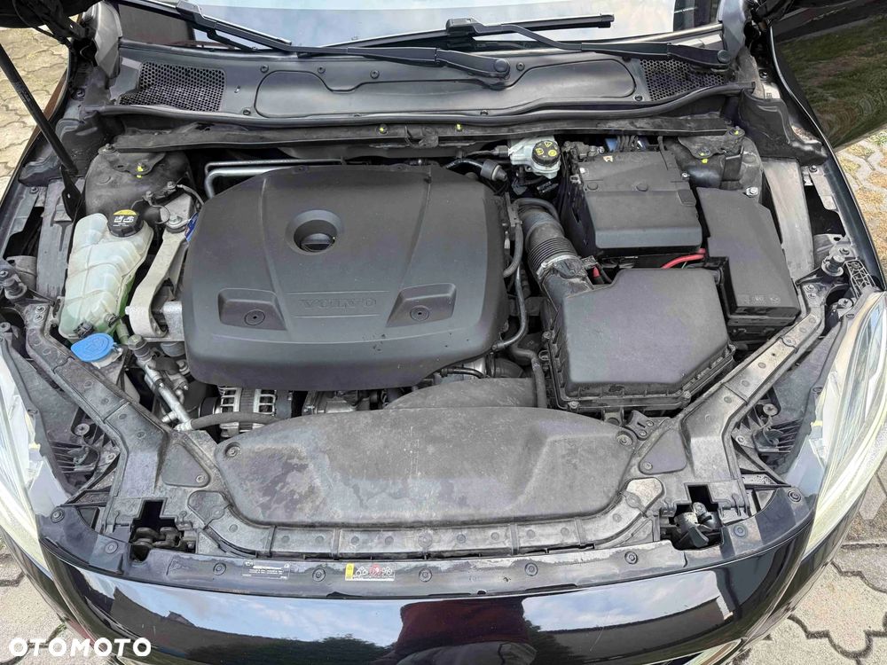 Volvo V40 T2 Kinetic - 24