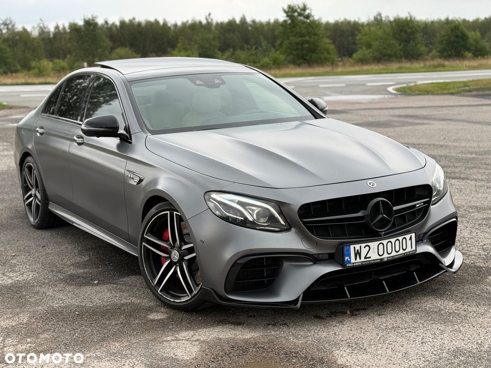 Mercedes-Benz Klasa E AMG 63 S 4Matic AMG Speedshift 9G-MCT Edition 1 - 25