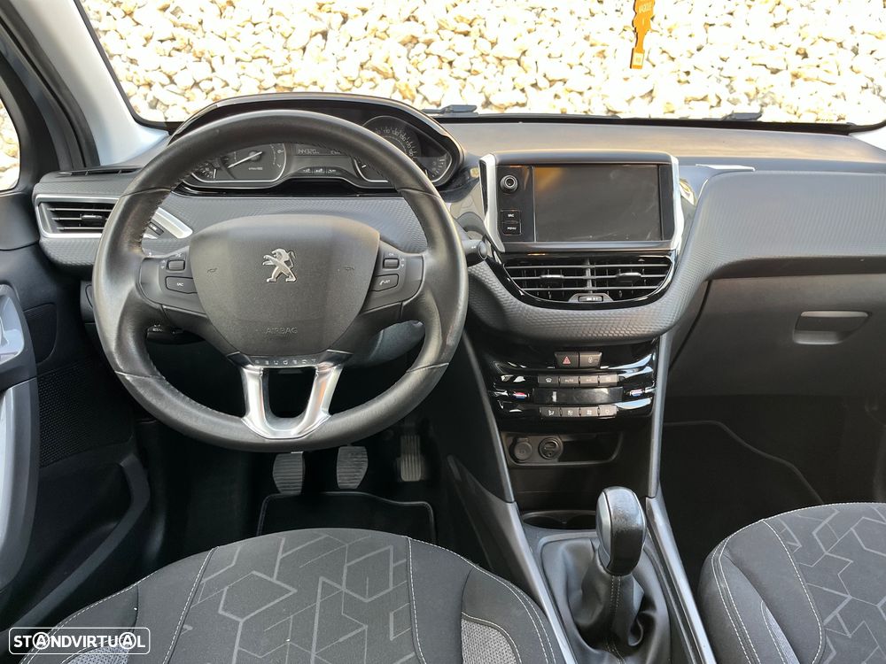 Peugeot 2008 PureTech 82 Style - 27