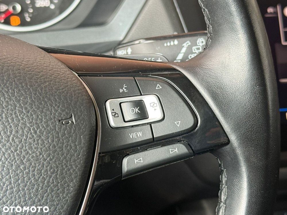 Volkswagen Tiguan - 18
