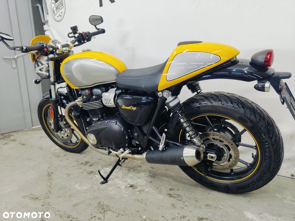 Triumph Street Twin - 27