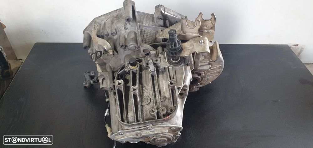 CAIXA DE VELOCIDADES PEUGEOT BOXER COMBI - 1