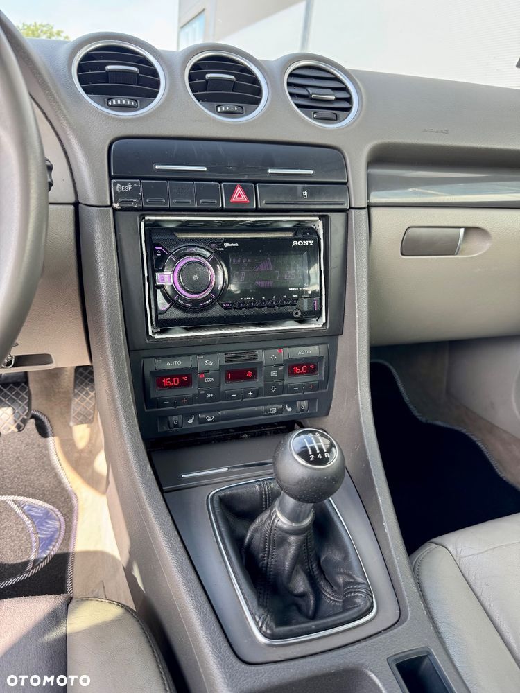 Audi A4 Cabrio 1.8 T - 9