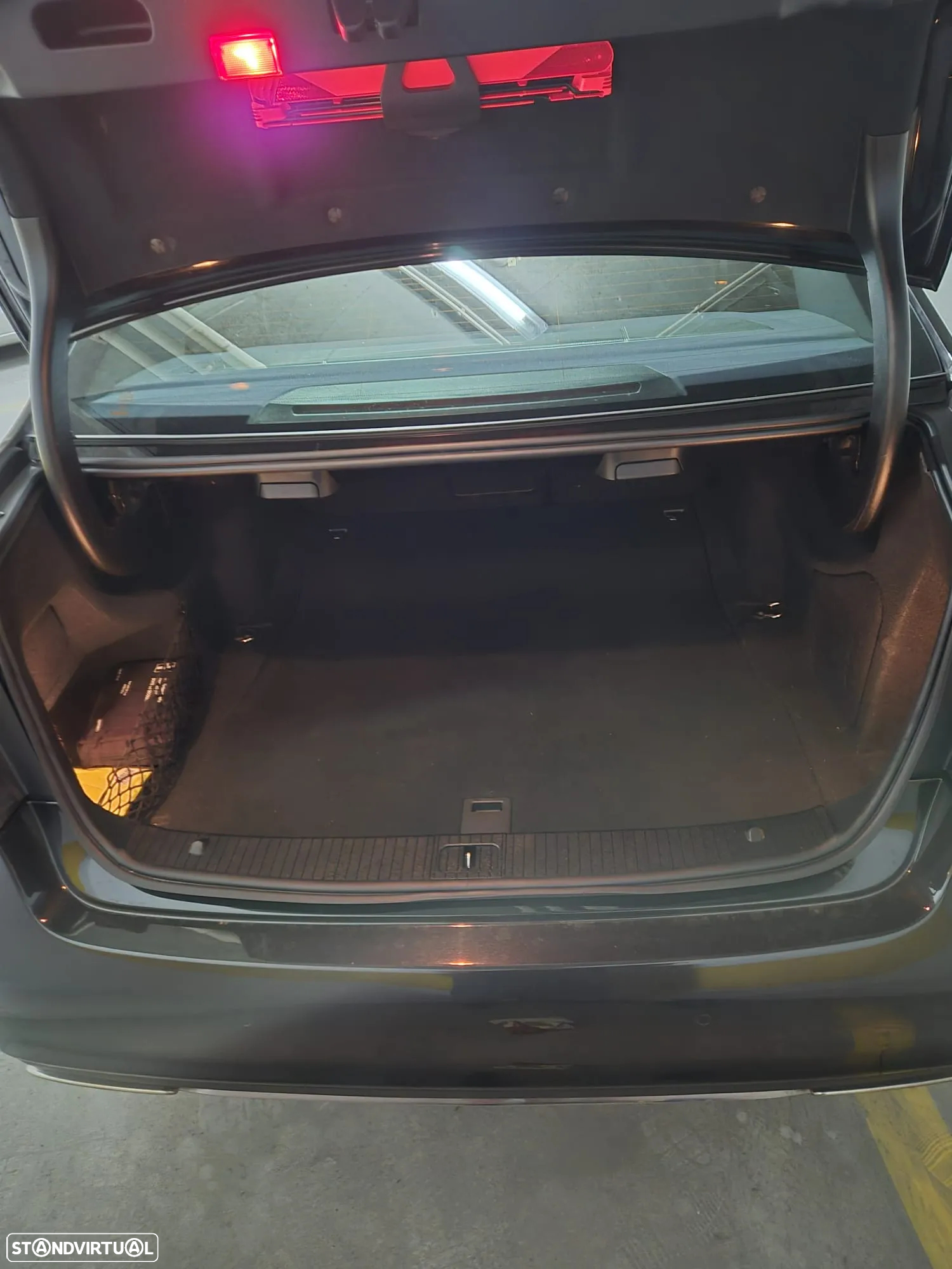 Mercedes-Benz E 220 BlueTEC Avantgarde Auto. - 21