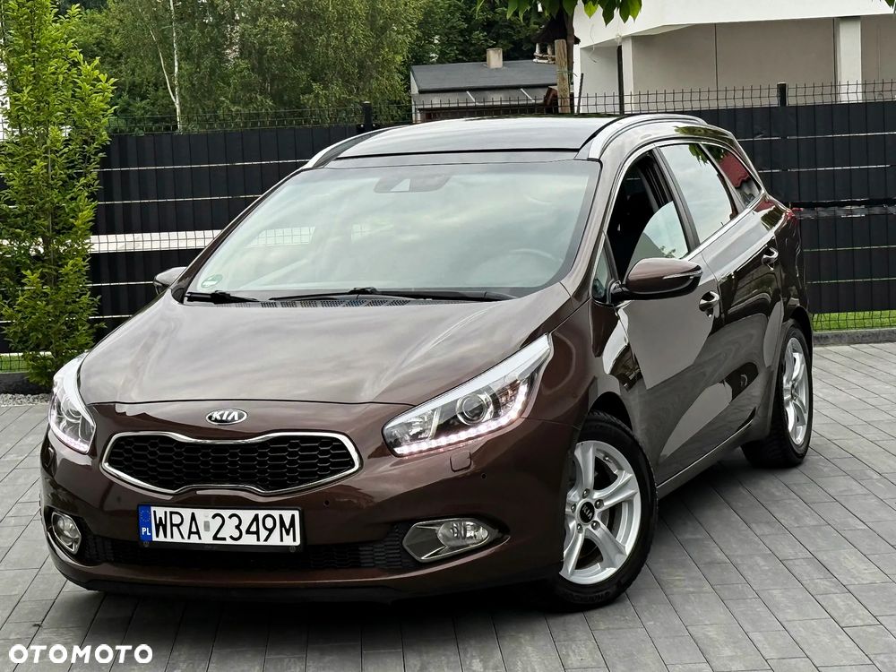 Kia Ceed 1.6 GDI Platinum Edition - 1