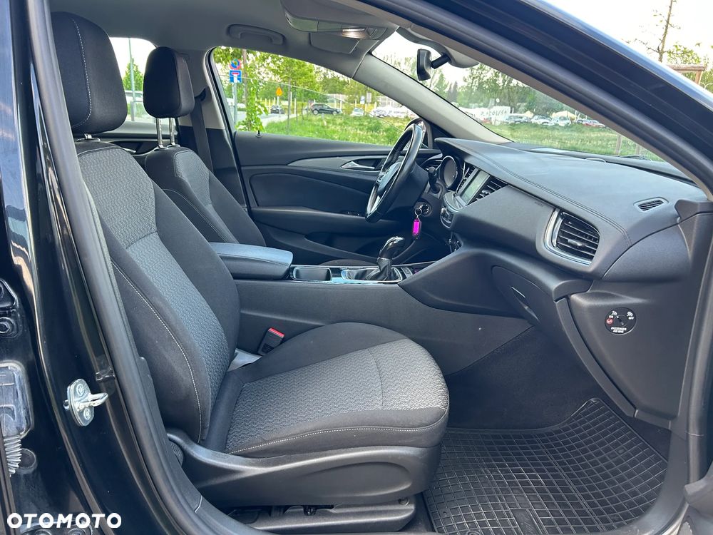 Opel Insignia 1.5 T Enjoy S&S - 20