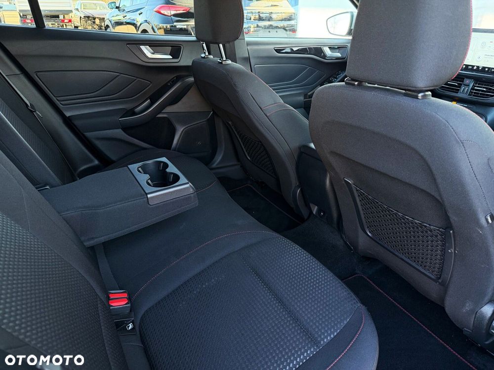 Ford Focus 1.5 EcoBlue ST-Line X - 31