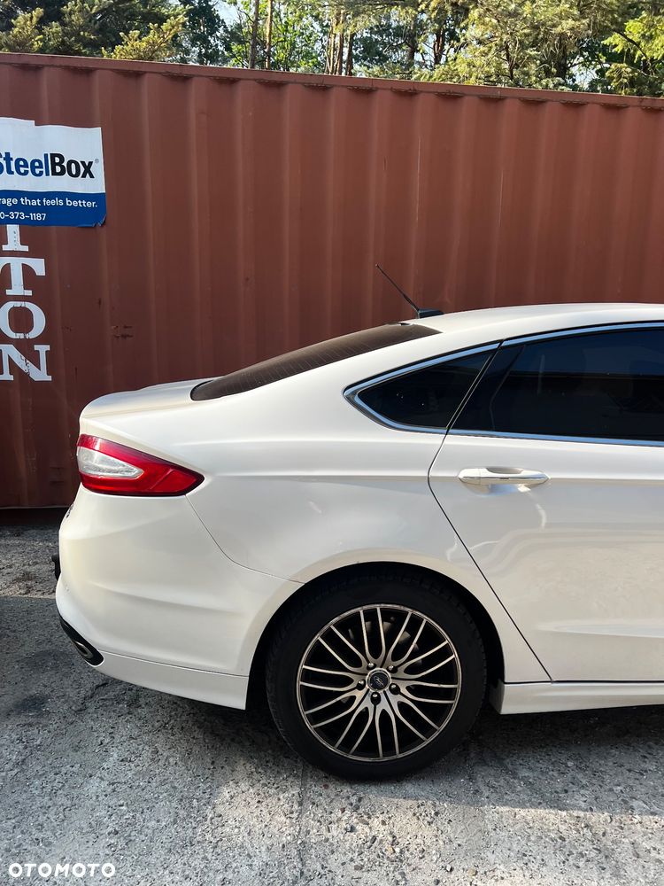 Ford Fusion 2.0 EcoBoost Titanium - 2