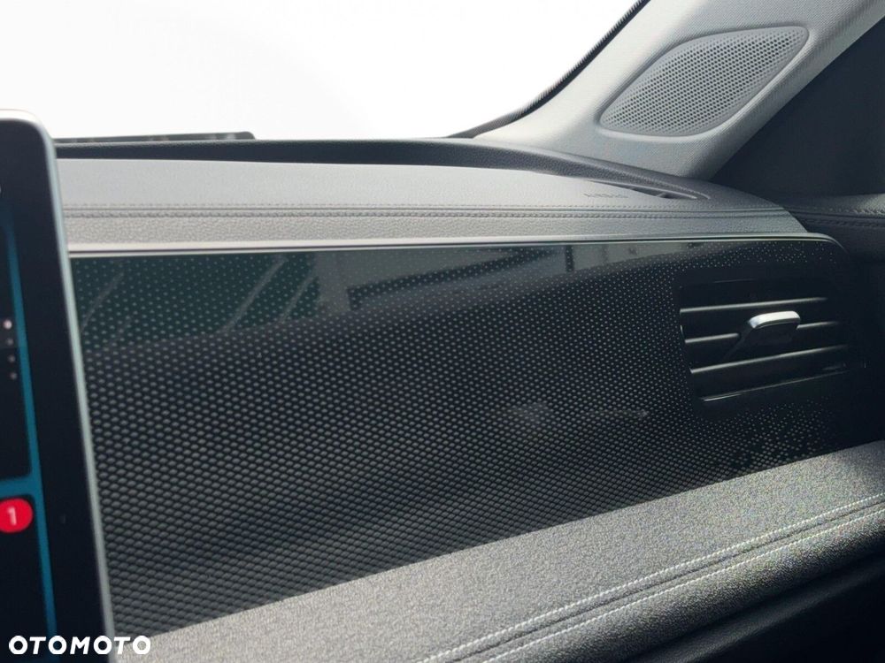 Volkswagen Passat Variant - 32