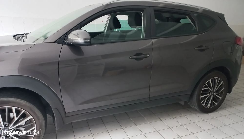 Hyundai Tucson 1.6 CRDi Executive - 6
