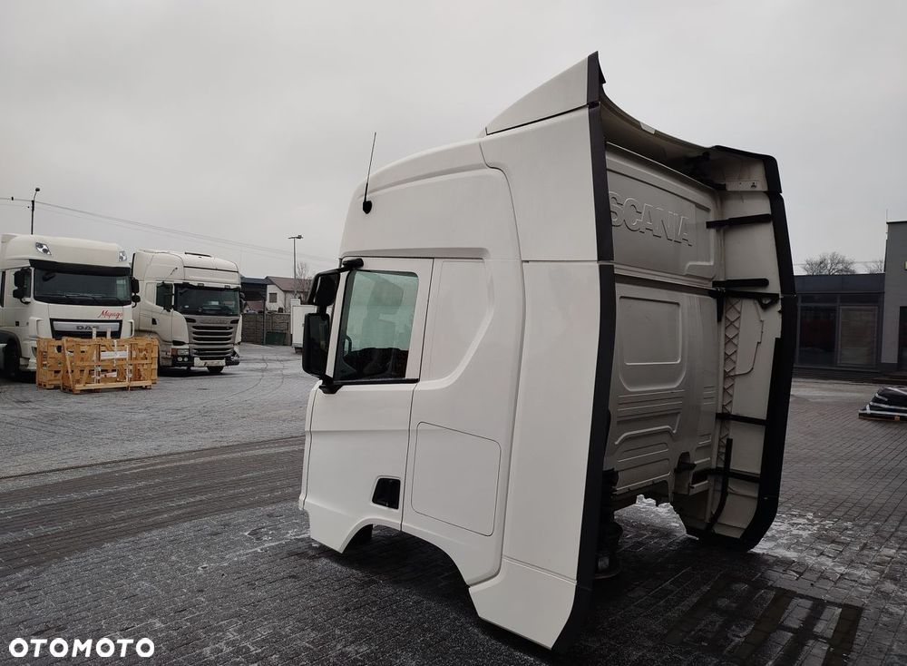 KABINA SCANIA R NTG - 4