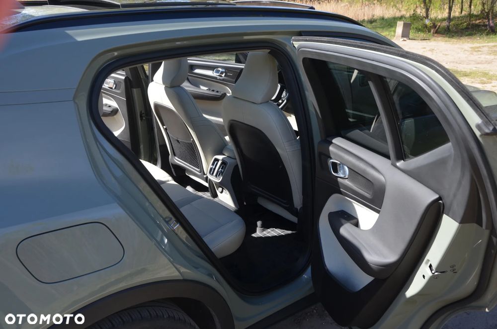 Volvo XC 40 B5 B AWD Ultimate Dark - 13
