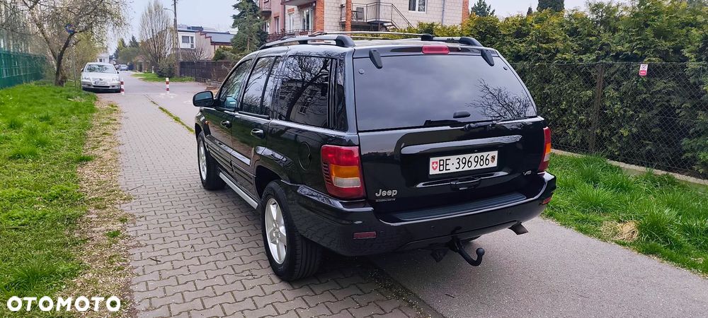 Jeep Grand Cherokee - 22